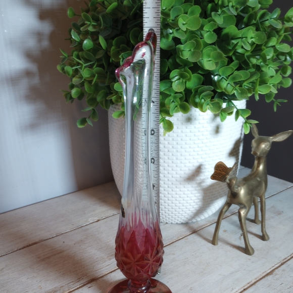 Mid Century Atomic Swung Sangria bud vase Red pedestal Rainbow art co hand blown - Picture 6 of 9